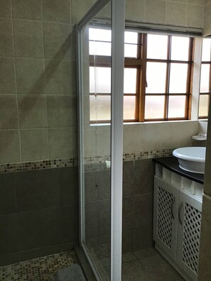 Huis, 2 slaapkamers | Badkamer