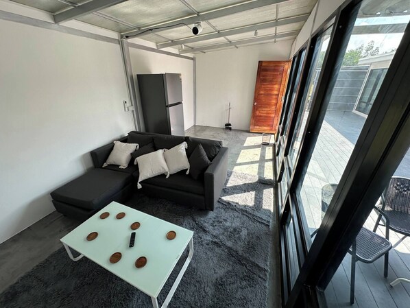 Villa, 2 habitaciones, para fumadores, balcón | Sala de estar