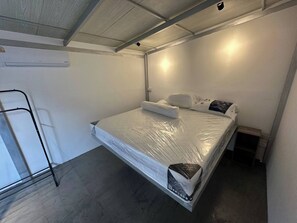 Villa - 2 sovrum - rökare - balkong | 2 sovrum