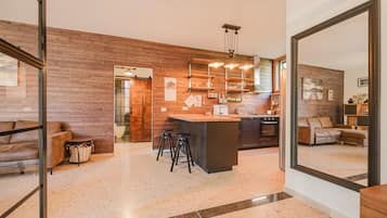 Deluxe Condo | Private kitchen | Full-size fridge, oven, stovetop, dishwasher