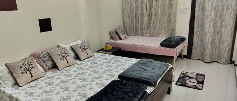 1 bedroom, iron/ironing board, WiFi