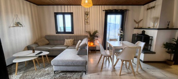 TV connectée, cheminée, imprimantes