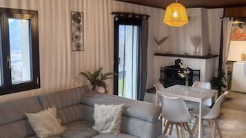 Smart-TV, Kamin, Drucker