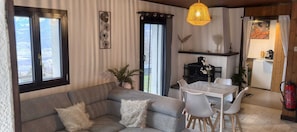 Smart-TV, Kamin, Drucker