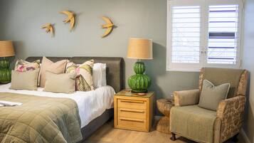 3 camere, una cassaforte in camera, una scrivania, ferro/asse da stiro