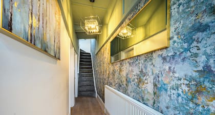 Stunning House - Sleeps 7 - BUXTON - pet friendly