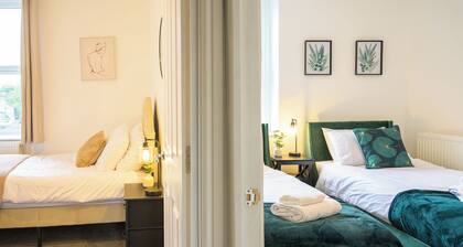 Stunning House - Sleeps 7 - BUXTON - pet friendly