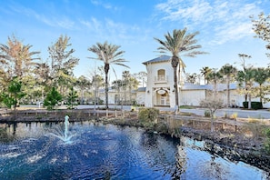 Exterior - Pearl House: Luxury Retreat with Bikes and Golf Cart, and Pond & Nature Views, Pickleball Courts! (Santa Rosa Beach)