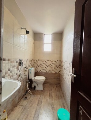 Apartment, Balcony, Garden View | Bathroom - Happy Home - 10 Mins From Sangam River (Karchana)