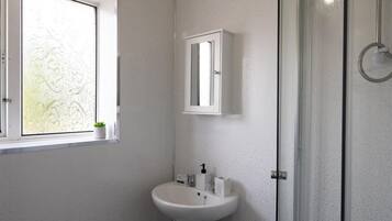 Apartment | Bathroom