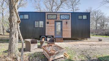 Apartment (0 Bedroom) | Front of property