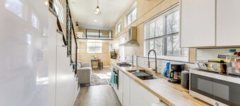Hiking & Creek: Manor Tiny Home in Forest Retreat