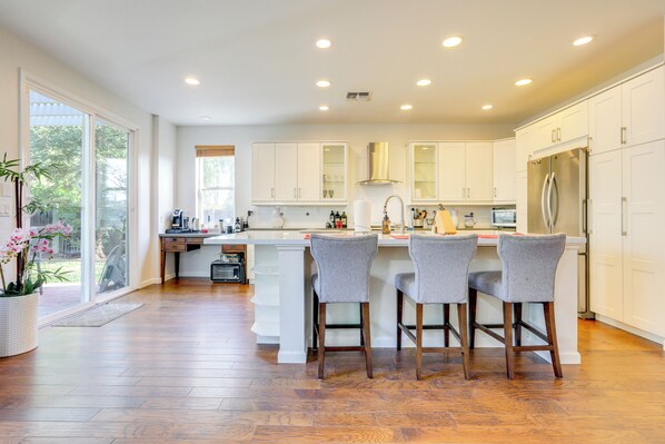 House (4 Bedrooms) | Interior