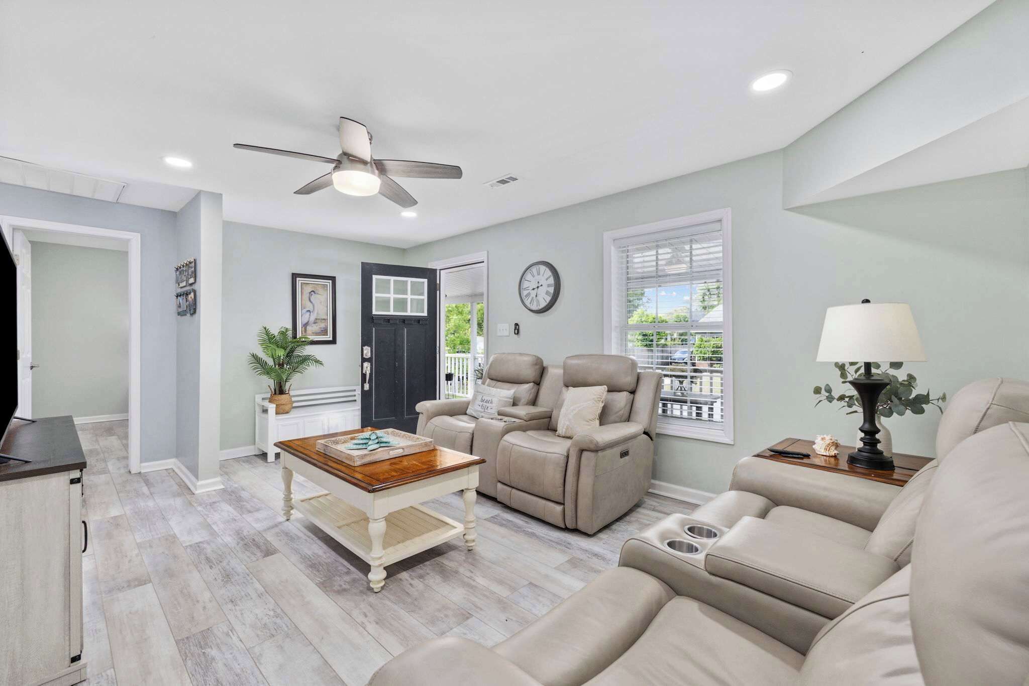 Télévision, cheminée