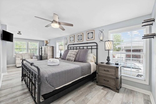 Seashell Retreat 3/2 By Beach Star