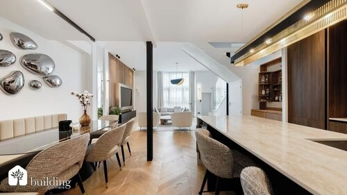 Luxury house 500m from the station 