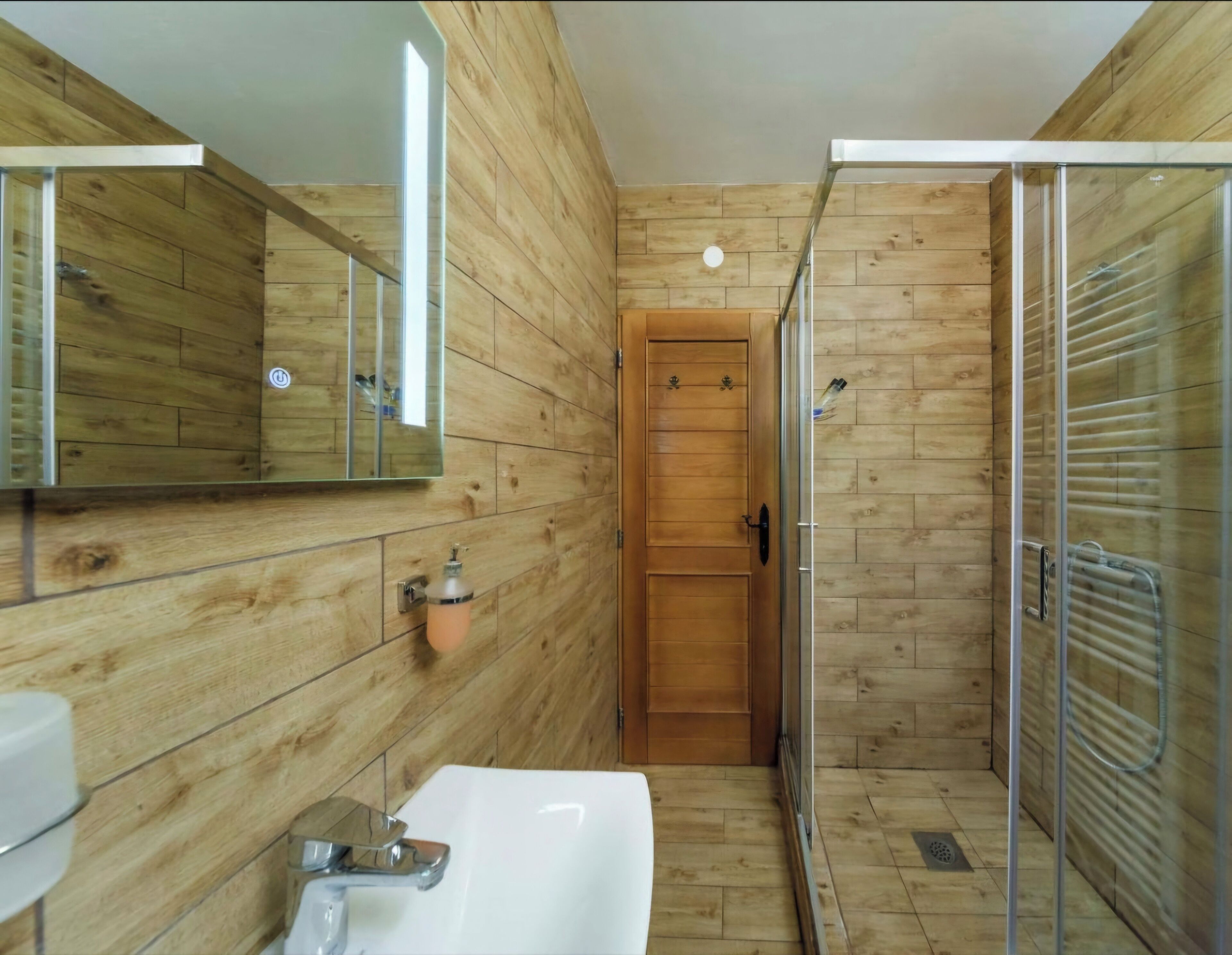 Apartment, 2 Bedrooms, Ground Floor | Bathroom