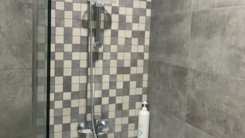 Hair dryer, towels, toilet paper
