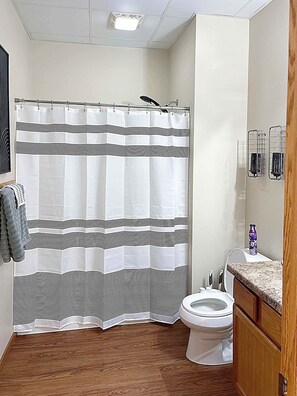 Shower, hair dryer, towels