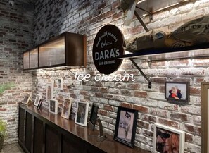 Indulge in Dara's specialty ice cream at this charming ice cream parlor.