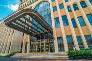 Front of property - Hotel Công Tử Bạc Liêu (Bac Lieu)
