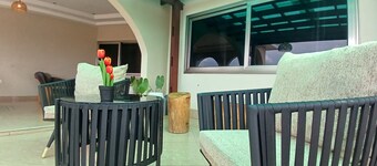 Chester Hill Residence 