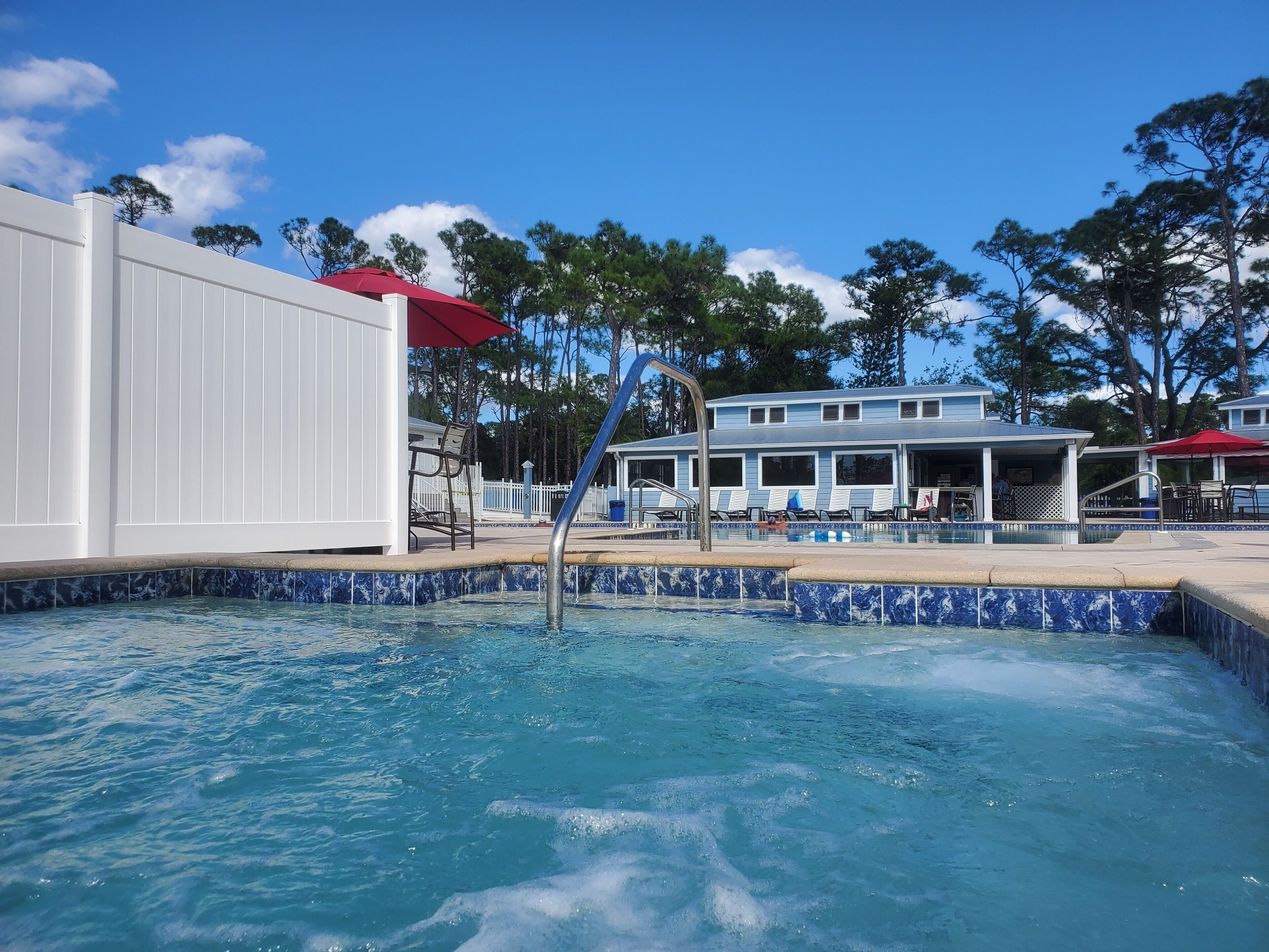 Piscine extérieure, piscine chauffée