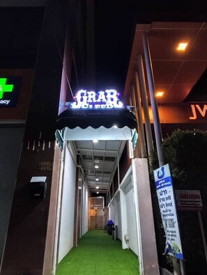 Exterior - Grabsleep&Khokeng (Bangkok)