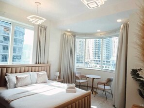 2 bedrooms, in-room safe, iron/ironing board, free WiFi