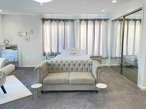 4 chambres, fer et planche à repasser, Wi-Fi, literie fournie