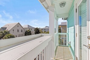 Property grounds - Close to Beach Access, Golf Cart, Great Location (Santa Rosa Beach)