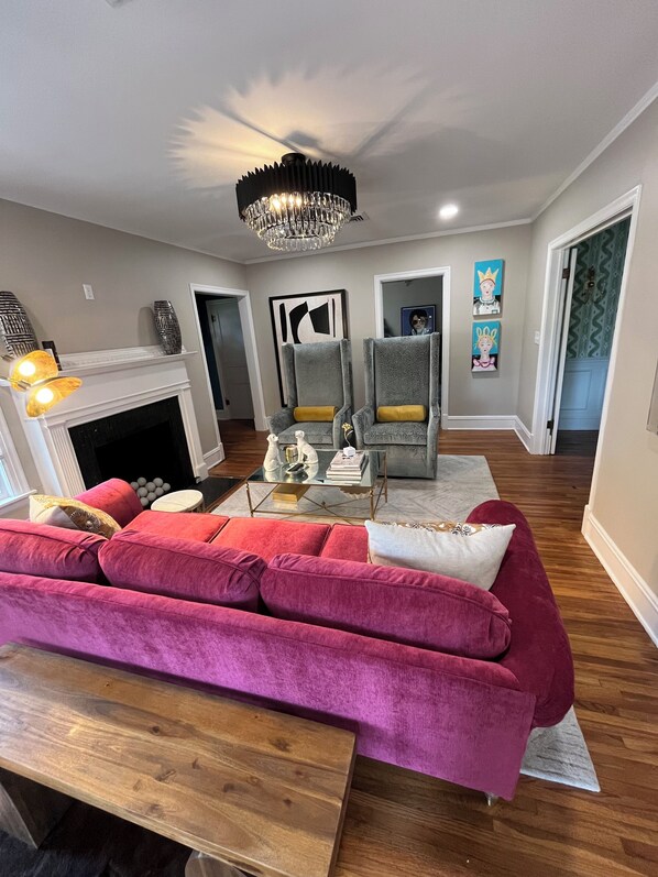 Smart TV, fireplace, books