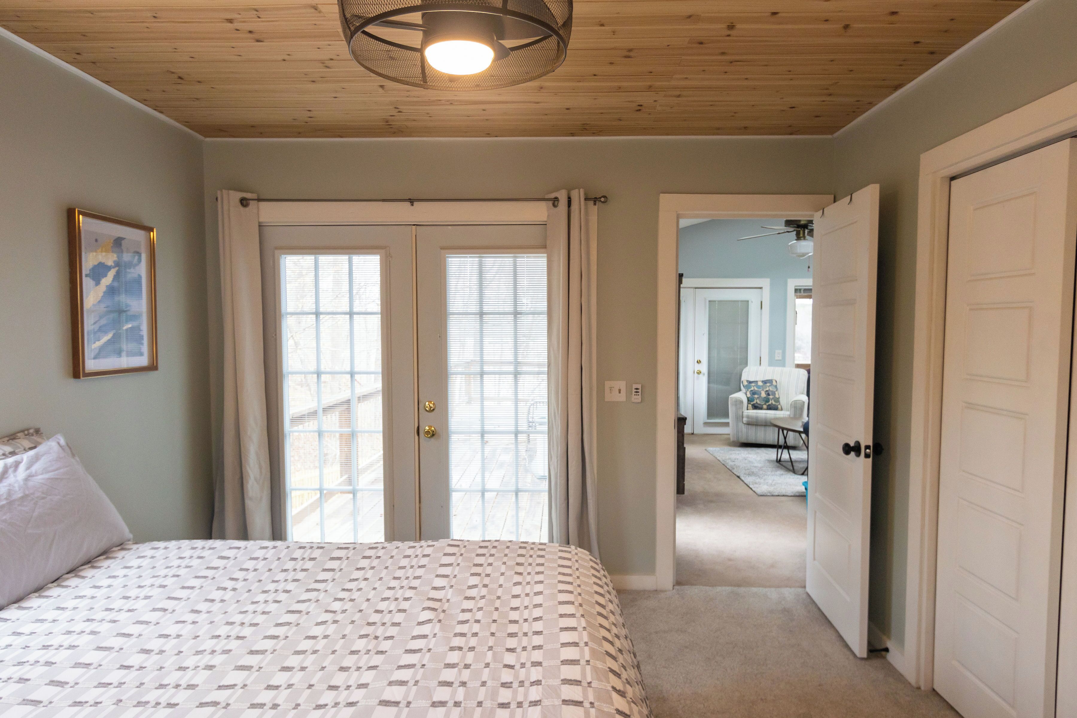 4 quartos, escrivaninha, Wi-Fi de cortesia, roupa de cama