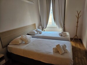 2 bedrooms, in-room safe, desk, iron/ironing board - Ÿou'RHome Suite- Your suite in the heart of Rome. On vacation as at home (Roma)