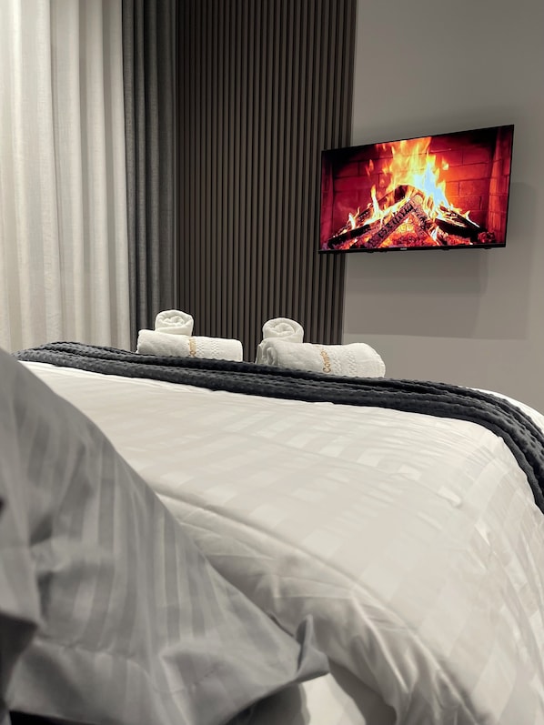 Double or Twin Room | Blackout curtains, soundproofing, free WiFi, bed sheets - Comfort Inn Hotel (Kukës)