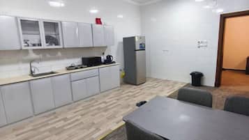 Placa de cocina, cafetera/tetera, tetera/pava eléctrica
