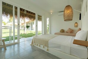 Studiosuite – deluxe, bassengutsikt | Sengetøy av topp kvalitet, dundyner, safe på rommet og blendingsgardiner