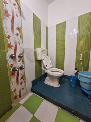 Basic Double or Twin Room | Bathroom | Shower, slippers, towels, soap