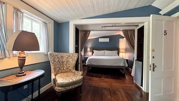 Studio Suite | Iron/ironing board, free WiFi