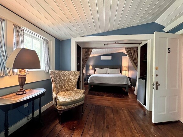 Studiosuite | Bügeleisen/Bügelbrett, kostenloses WLAN