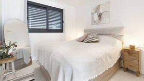 Unclassified image, 4 of 35, button - Premium Garden Suite in Higueron (La Capellania)
