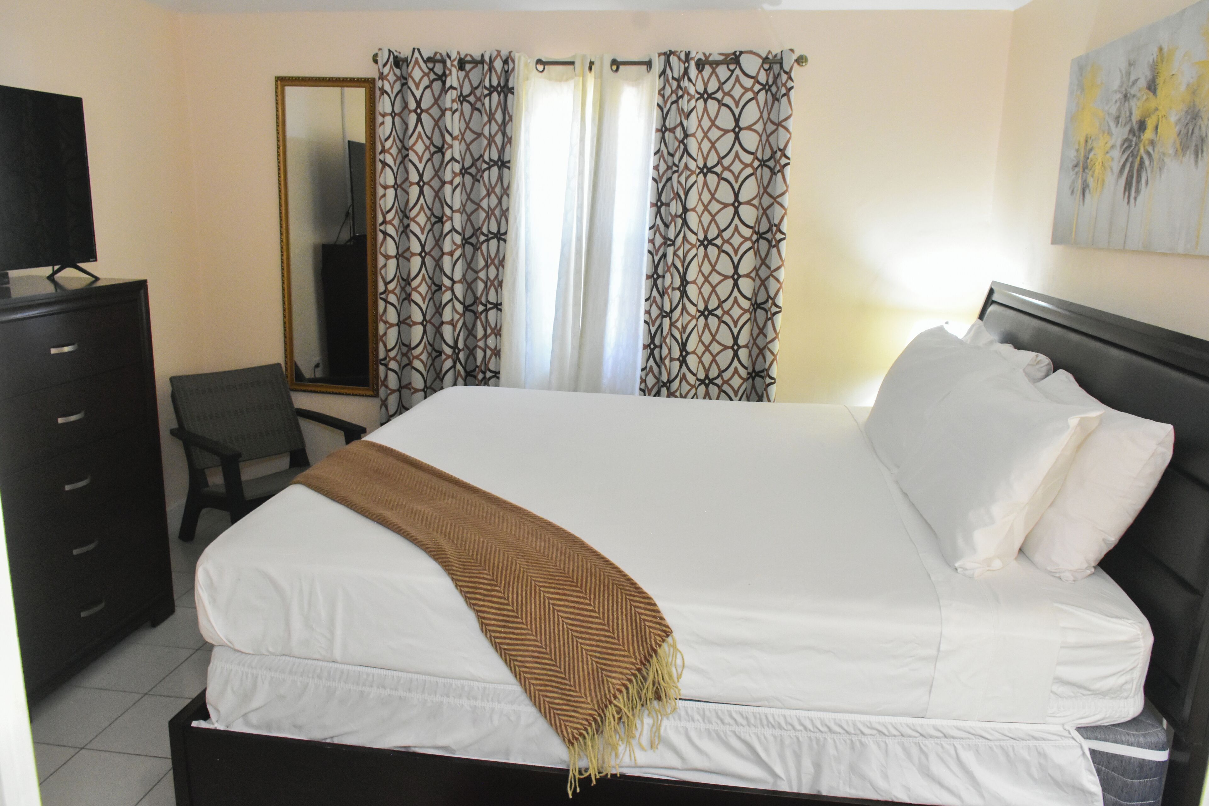 2 bedrooms, iron/ironing board, free WiFi, bed sheets