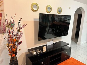 Interior - Jevico's Cozy Villa (Priory)