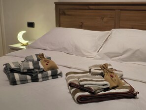 2 Schlafzimmer, Bügeleisen/Bügelbrett, Reisekinderbett, kostenloses WLAN