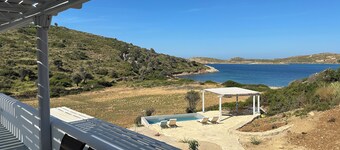 Splendid Villa SUN. in Lipsi. 4 bedrooms and panoramic view for your vacations !