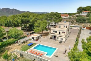 Exterior - Villa with swimming pool and BBQ in the heart of nature near Valencia 25min (VC)