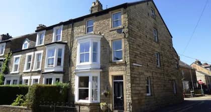 Charming house in central Buxton - 8 bedrooms
