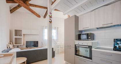 Casa dell'Aquila - 10 min from Venice