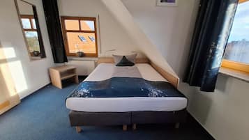Comfort Single Room | Desk, laptop workspace, free WiFi, bed sheets