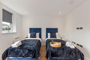 2 Schlafzimmer, Bügeleisen/Bügelbrett, kostenloses WLAN